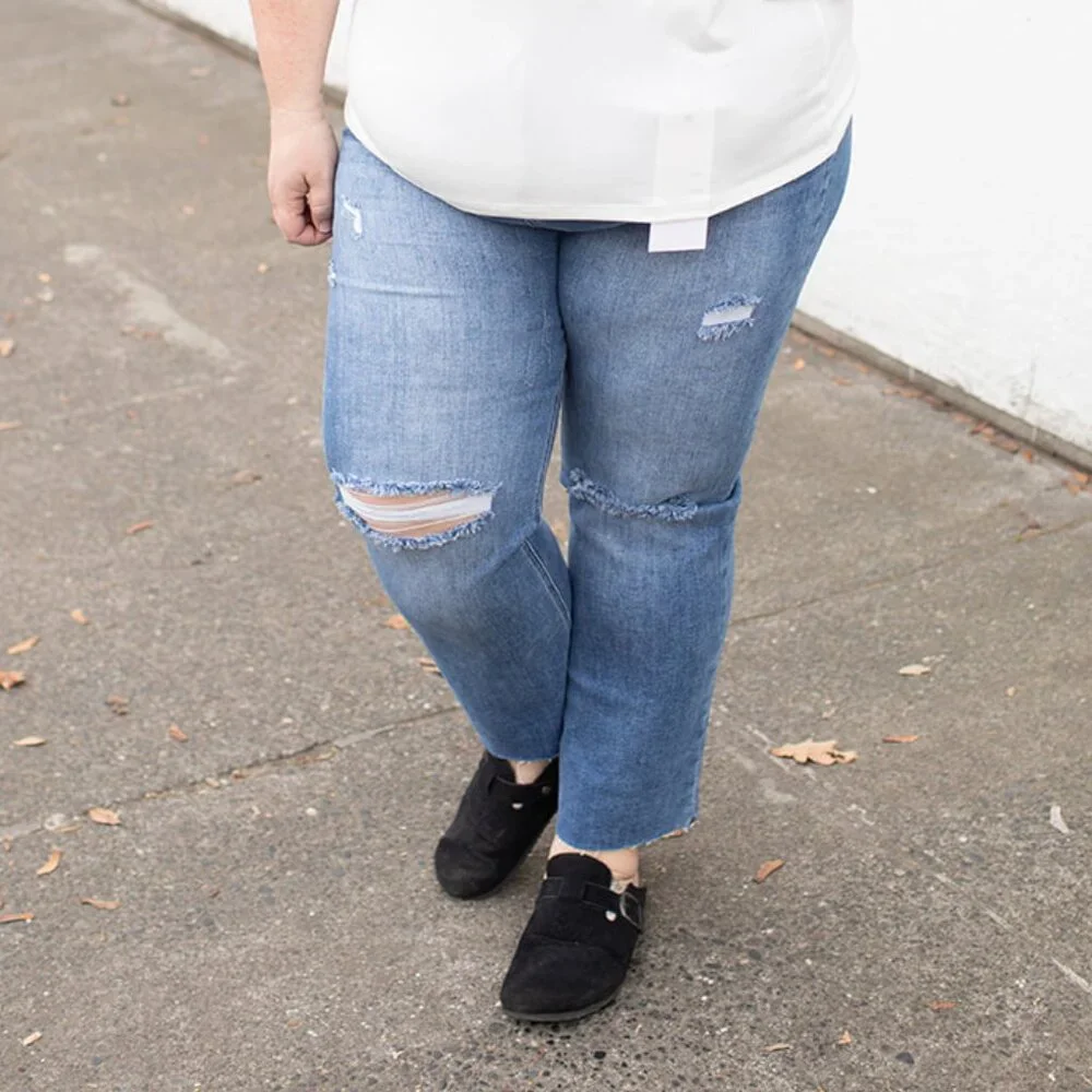 NWT Risen High Rise Distressed Slim Straight Jeans Cropped Curvy - Picture 4 of 7